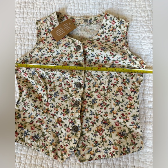 Vintage Cotton Floral Quilted Vest - Picture 5 of 7
